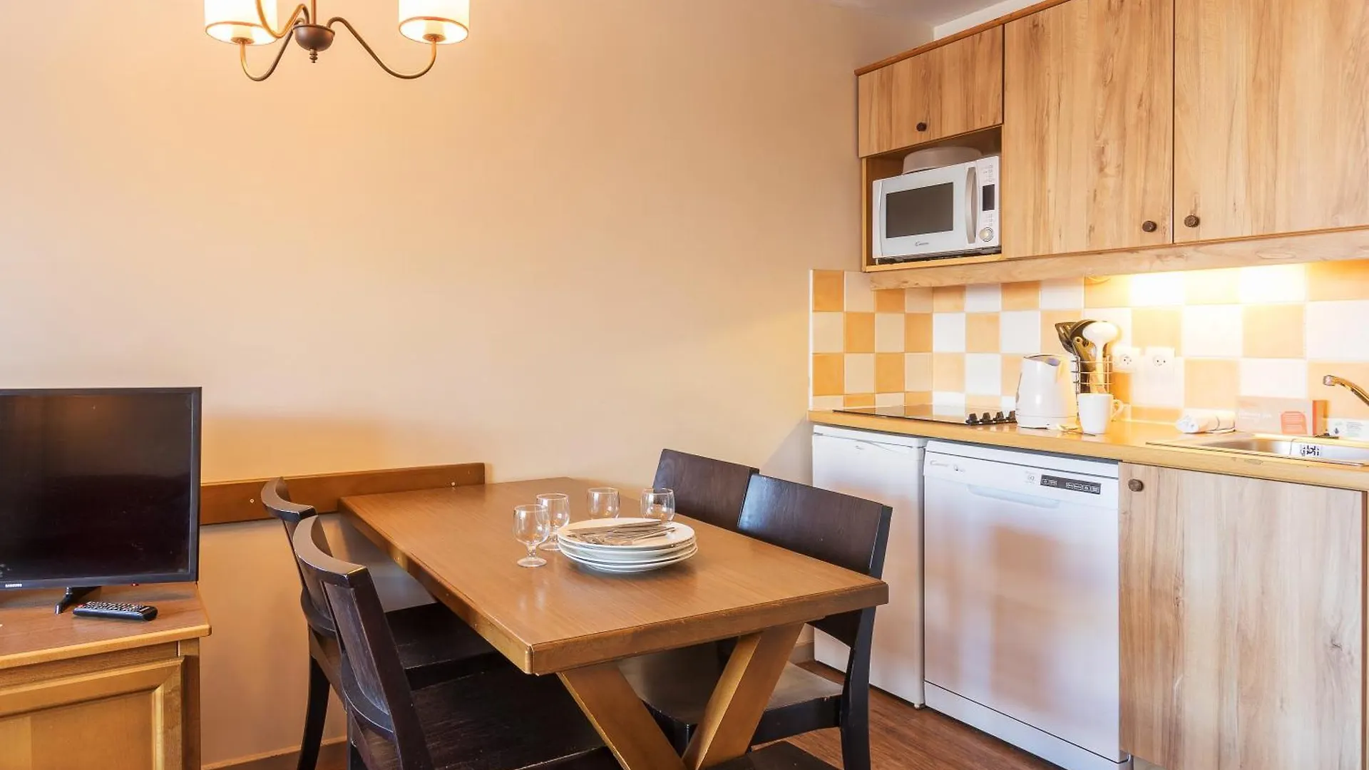Residence Pierre & Vacances L'Albane Vars  Aparthotel